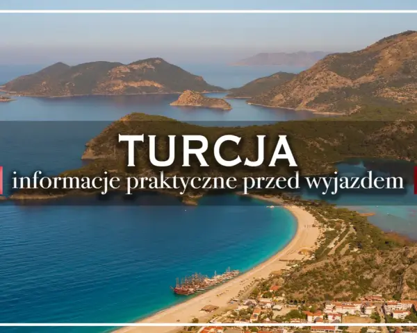 Piękna plaża w Turcji, z tekstem "informacje praktyczne przed wyjazdem". Czy w Turcji jest bezpiecznie? Sprawdź praktyczne porady.