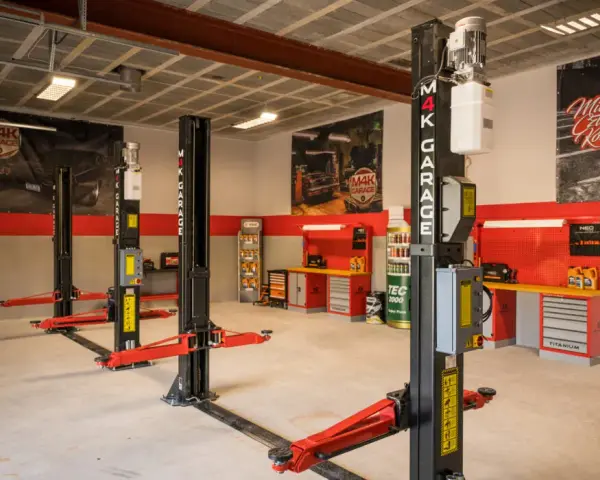 M4K GARAGE: Adres Warszawa, usługi i jak zrealizować projekt?