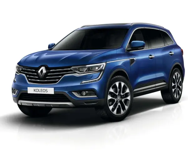 Niebieski Renault Koleos II, który może mieć pewne **awarie i problemy**, prezentuje się elegancko na białym tle.