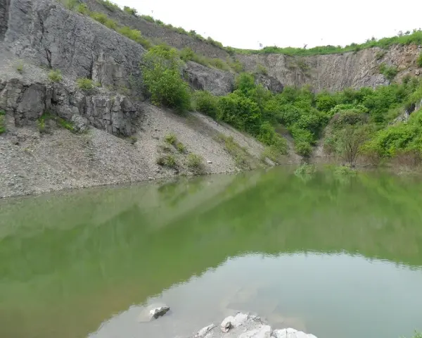 Rezerwat przyrody Ślichowice: fascynujące formacje geologiczne i atrakcje