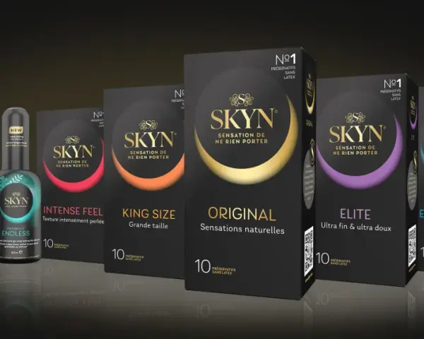 Różne rodzaje prezerwatyw SKYN: Original, Intense Feel, King Size, Elite, Elite Extra Lubricated, a także żele Oriental Touch, All Night Long i Naturally Endless.