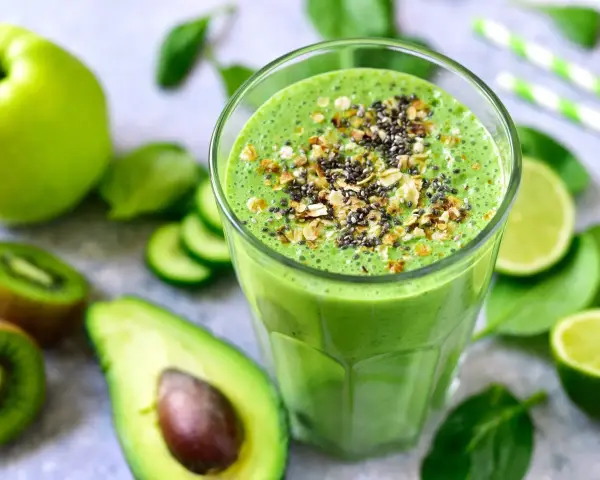 Koktajl z awokado: Przepisy, korzyści i sekrety idealnego smoothie