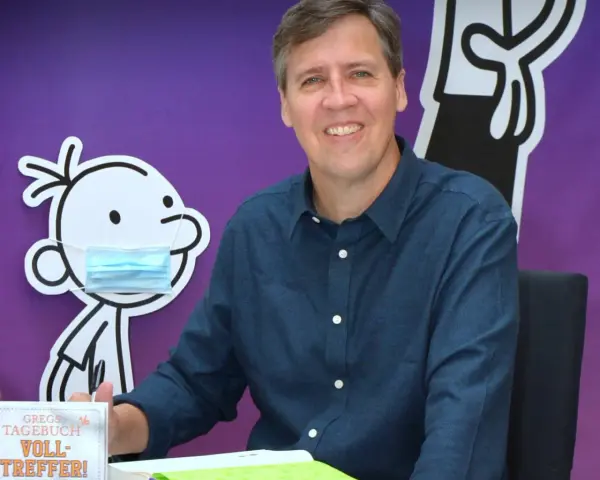 Jeff Kinney Steckbrief: Der Mann hinter Gregs Tagebuch