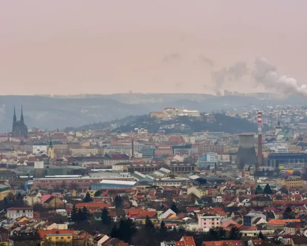 Emisje CO2 w Europie: Dane, wyzwania i przyszłość neutralności UE