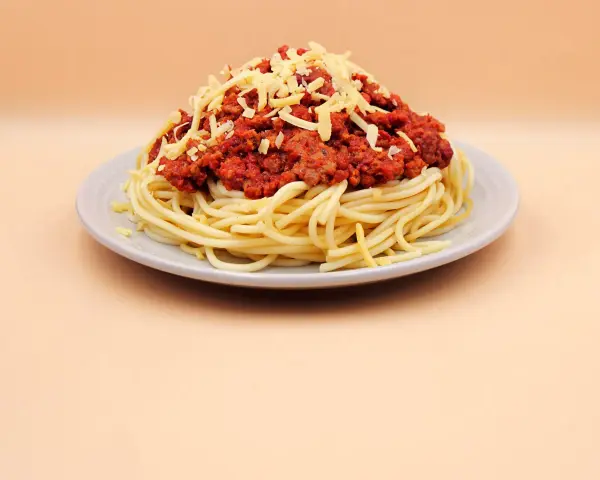 Zdrowe spaghetti z mięsem drobiowym – szybki przepis na obiad