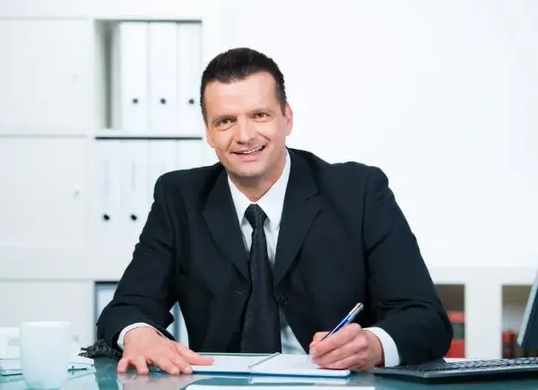 Co może kurator oświaty? Uprawnienia i obowiązki w szkole