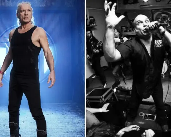 Bruce Dickinson, wokalista Iron Maiden, w dwóch odsłonach: jako postać z niebieskim tłem i na żywo, śpiewający do mikrofonu.