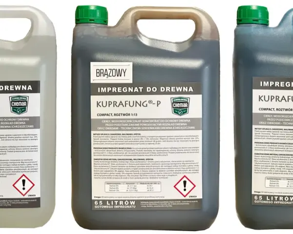 Trzy kanistry z impregnatem do drewna Kuprafung-P: bezbarwny, brązowy i zielony. Idealny, gdy zastanawiasz się, jaki impregnat do więźby dachowej wybrać.