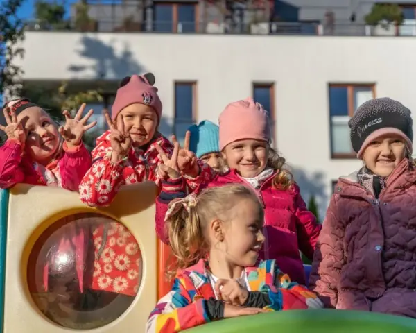 Ile kosztuje żłobek prywatny w Warszawie? Sprawdź ukryte wydatki
