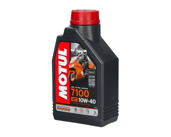 Czarny kanister z olejem Motul 7100 10W-40. Czy Motul to dobry olej? Tak, to 100% syntetyczny olej do motocykli 4T.