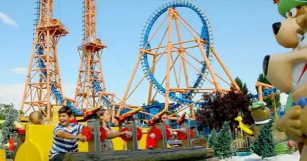 Entradas parques temáticos España: Ahorra, evita colas y elige bien