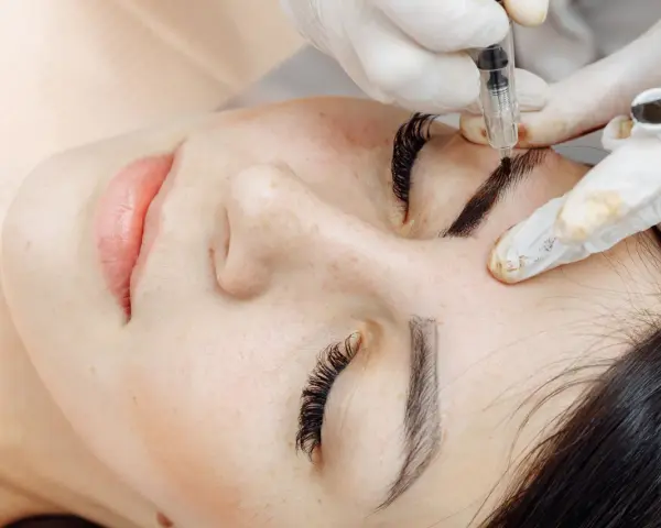Permanent Make-up Schulung: Ihr Weg zum Erfolg | Kosten & Tipps