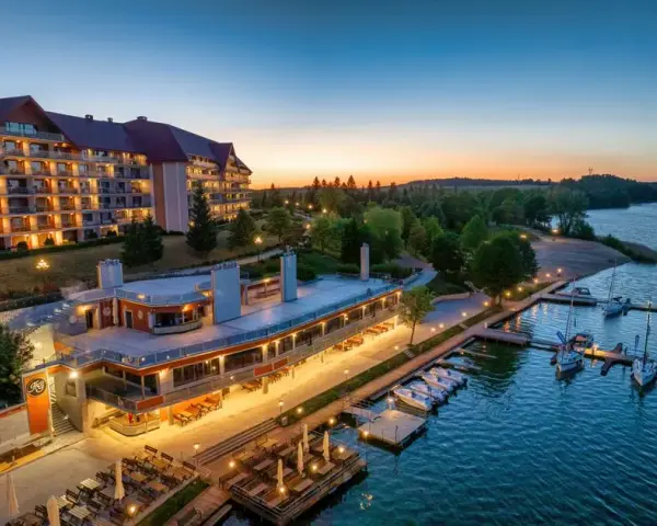 Hotel Gołębiewski Mikołajki - kiedy powstał i co go wyróżnia?