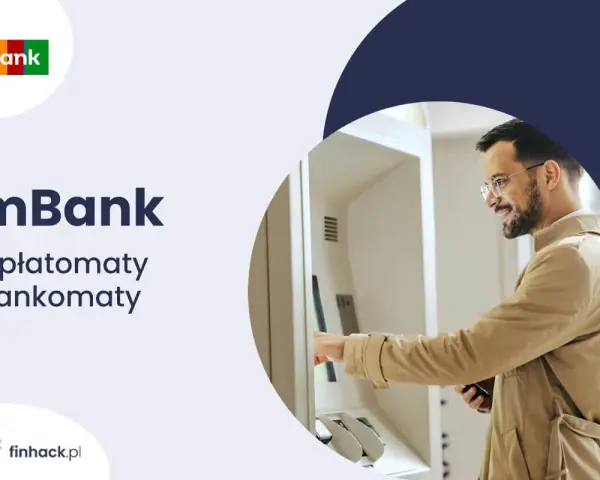 mBank: mężczyzna korzysta z bankomatu, wpłaty i wypłaty pieniędzy są proste.