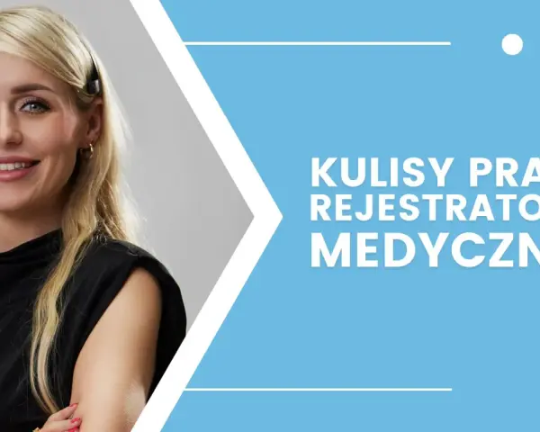 Uśmiechnięta rejestratorka medyczna w słuchawkach, gotowa do obsługi pacjentów. Poznaj zakres obowiązków rejestratorki medycznej.