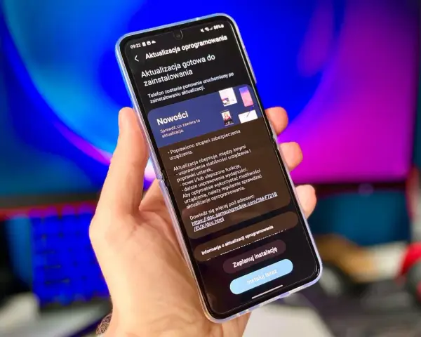 Telefon gotowy do aktualizacji oprogramowania. Nowości obejmują poprawę bezpieczeństwa, stabilności i wydajności.