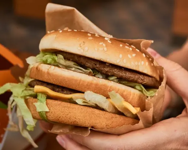 Ile kalorii ma Big Mac? Zaskakujące fakty o jego kaloryczności