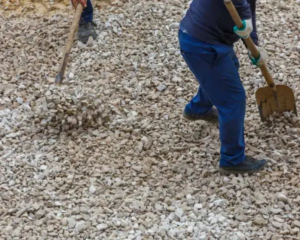 Ile kosztuje tona kruszywa? Sprawdź ceny i uniknij wysokich kosztów