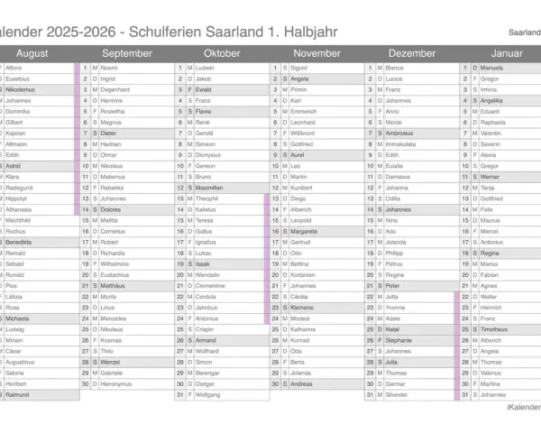Kalender mit Monaten August bis Januar und Schulferien-Markierungen.