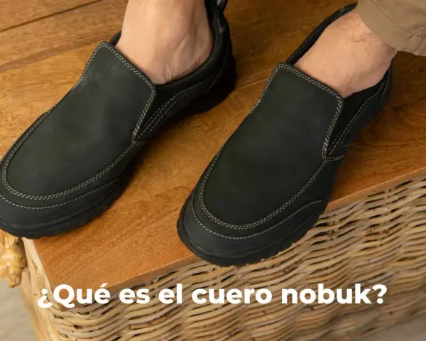Zapatos negros de cuero nobuk, suaves y cómodos. Descubre qué es el cuero nobuk y su tacto único.