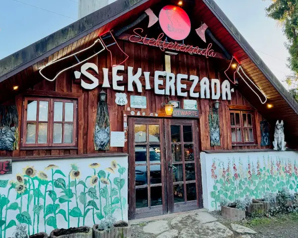Cisna: Najlepsze jedzenie w Bieszczadach? Sprawdź kultowe miejsca!
