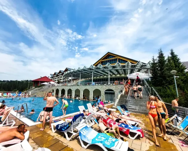 Termy BUKOVINA atrakcje – najlepsze miejsca na relaks i zabawę