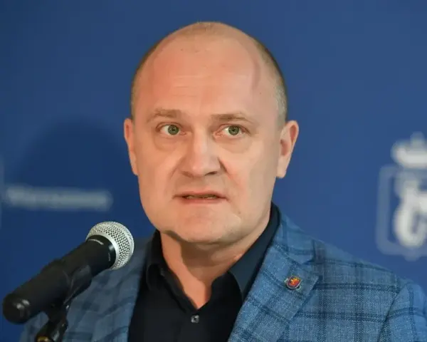 Prezydent Szczecina: Gdzie mieszka Piotr Krzystek? Jawność vs. prywatność
