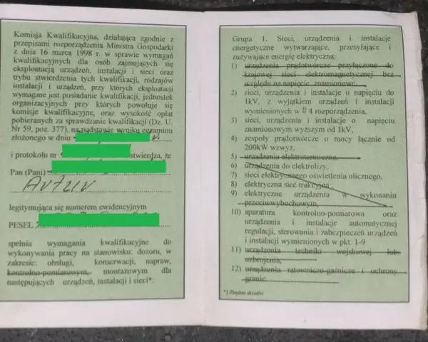 Dokument potwierdza kwalifikacje zawodowe sep g1. Wpisano nazwisko i PESEL.
