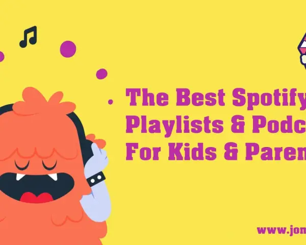 Pomarańczowy potworek słucha muzyki na słuchawkach. Odkryj najlepsze Spotify audiobooki dla dzieci i rodziców!