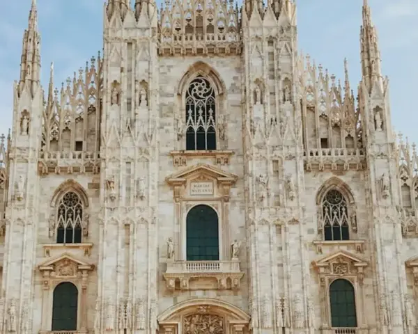 Milano: dove lasciare i bagagli? Guida a depositi sicuri e convenienti