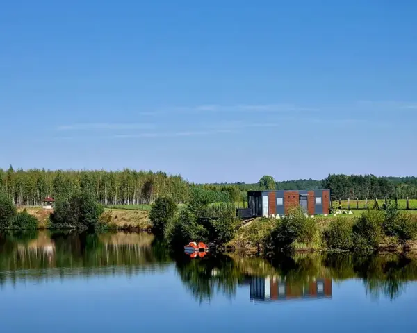 Gdzie na ryby z noclegiem? Odkryj najlepsze miejsca na relaks i wędkowanie