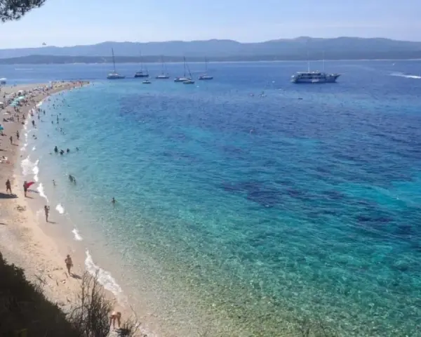 Brač: Odkryj atrakcje, plaże i ukryte skarby wyspy