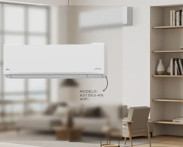 Un elegante aire acondicionado Fujitsu AIRSTAGE modelo ASY35UI-KN con WiFi, instalado en una sala de estar moderna.