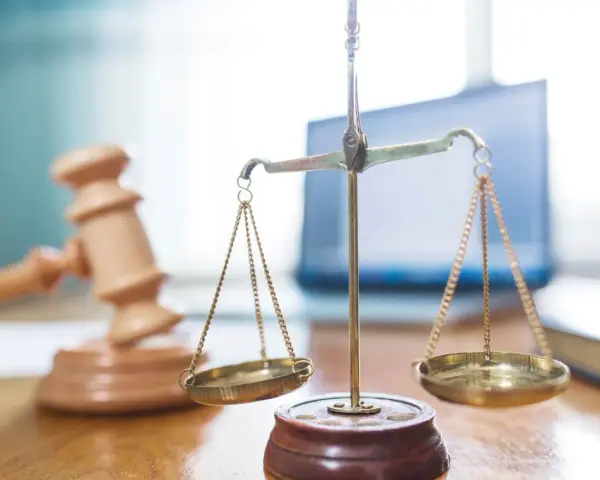 Wezwanie do sądu ile dni przed rozprawą - uniknij opóźnień i problemów