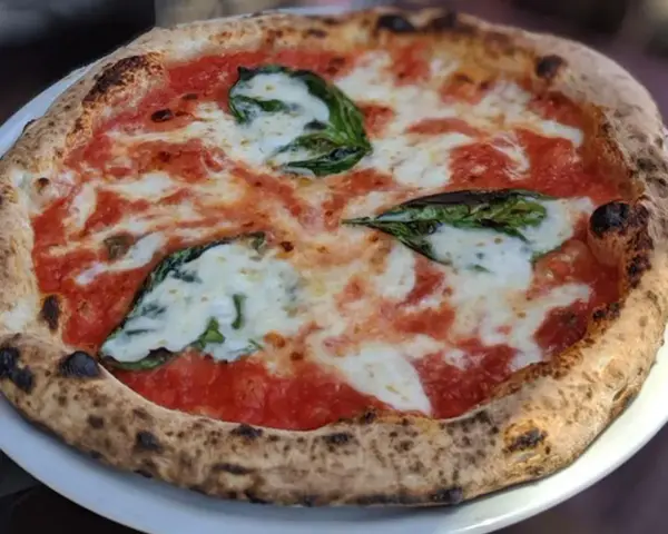 Pizzería California: ¿La mejor pizza estilo California? Guía completa