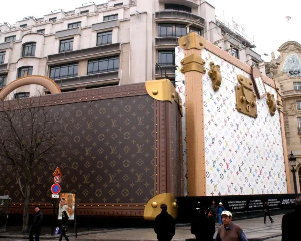 Louis Vuitton - kim jest marka, która zrewolucjonizowała modę?