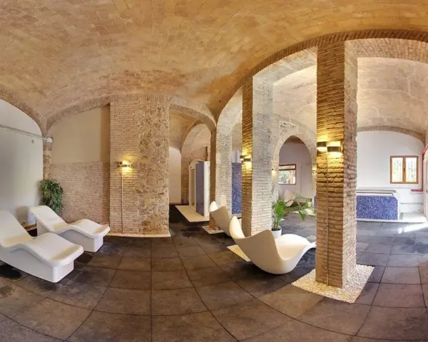 Hotel Balneario Montanejos: Salud, relax y aventura en aguas únicas