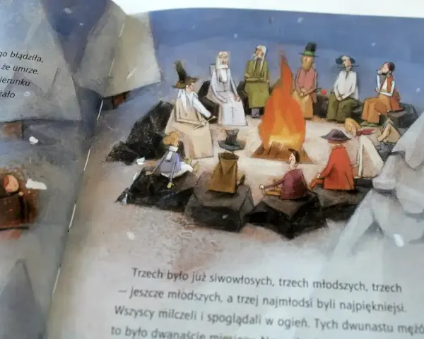 Ilustracja z porazińskiej baśni o 12 miesiącach. Ludzie siedzą przy ognisku, przypominając dwunastu braci.