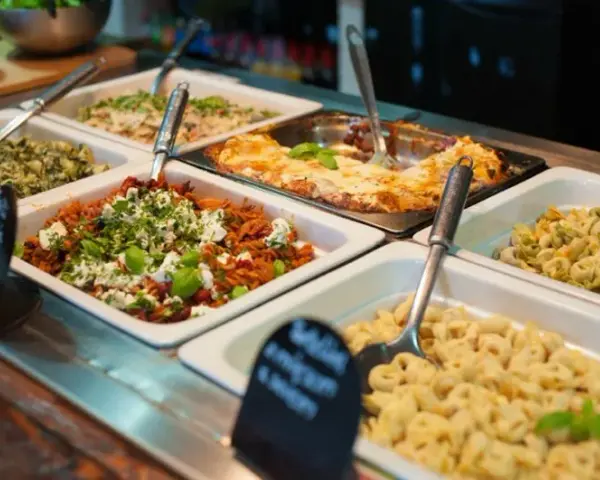 Spaghetti Piccolo Poznań: Gdzie zjeść najlepszą włoską pastę?