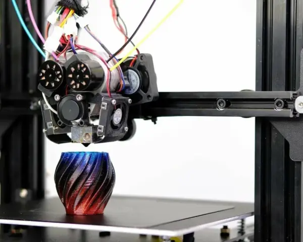 Druk 3D FDM: Co to jest? Poznaj najpopularniejszą metodę