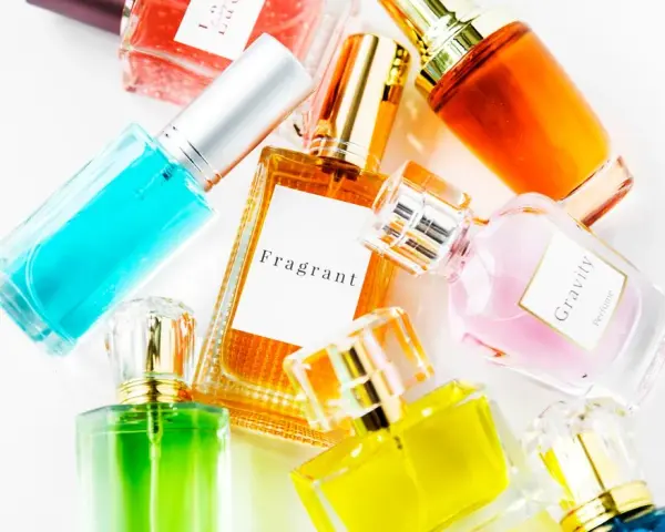 Perfumy czy woda toaletowa? Wybierz idealny zapach dla siebie!