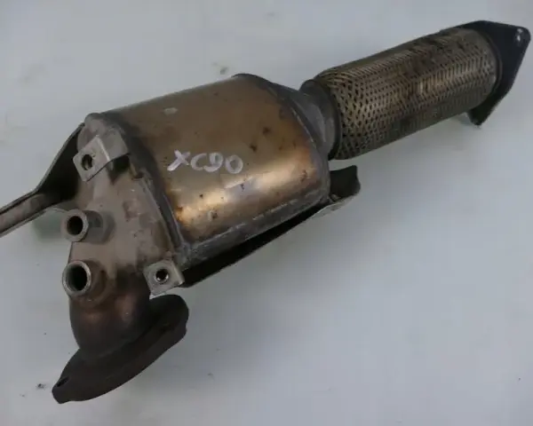 Kiedy wprowadzono DPF w Volvo XC90? Kluczowe informacje i modele