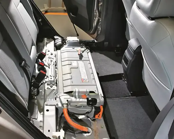 Gdzie jest akumulator w Toyota Prius? Oto, co musisz wiedzieć