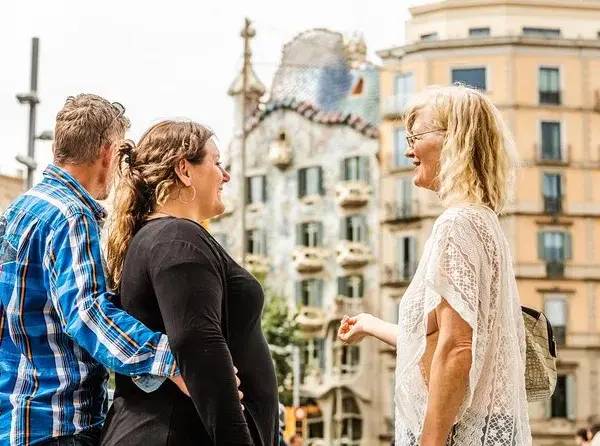Barcelona: Tu guía experta para iconos y joyas ocultas