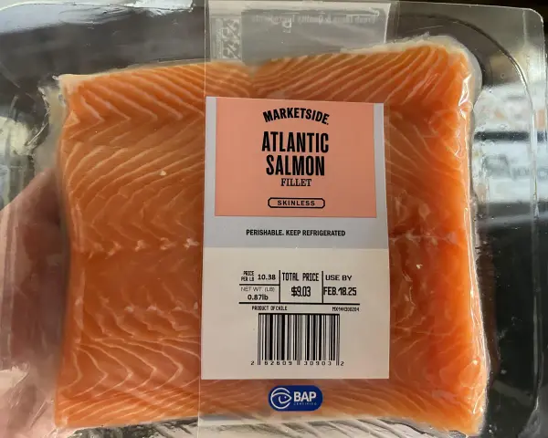 Łosoś do sushi: Jak wybrać bezpieczną rybę na surowo?