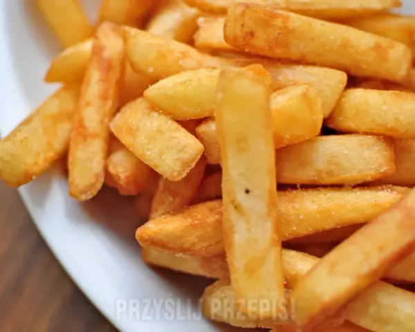 Jak zrobić idealnie chrupiące frytki w domu? Sprawdzone triki