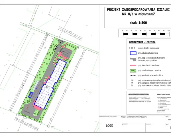 Plan zagospodarowania działki NR 8/1 z zaznaczonym parkingiem, drogami, zabudową i zielenią. Skala 1:500.