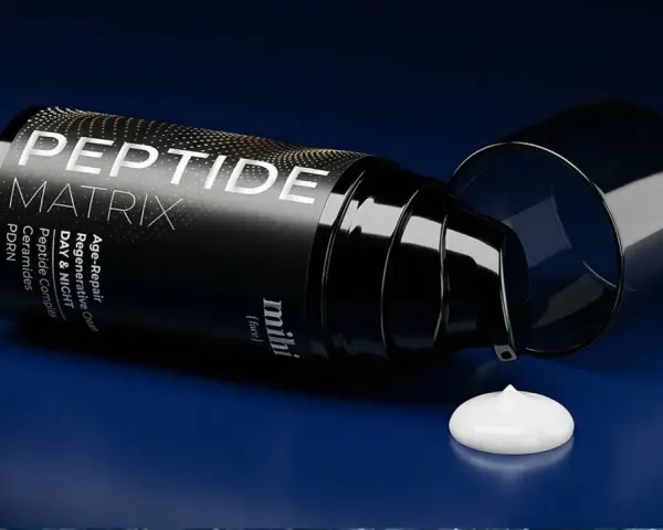 Crema rigenerante Peptide Matrix con dipeptide diaminobutyroyl benzylamide diacetate, ceramidi e PDRN.