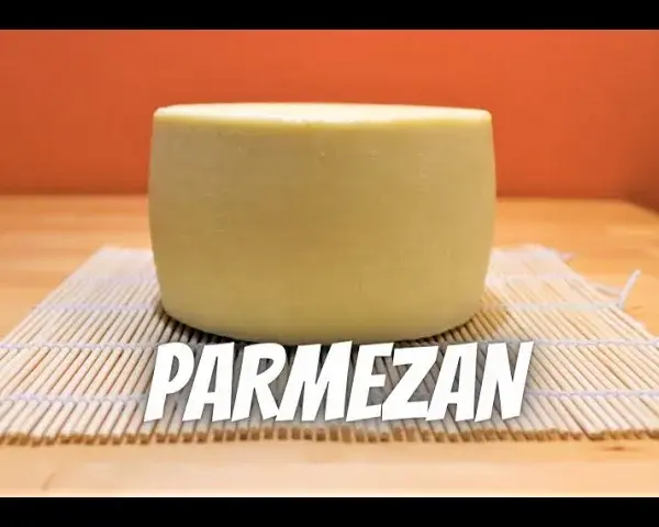 Jak zrobić parmezan w domu - prosty przepis na pyszny ser