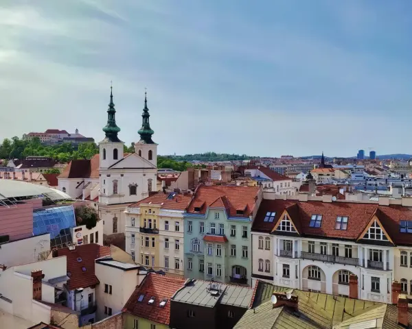 Gdzie leży Brno? Praktyczny przewodnik dla Polaków + trasy